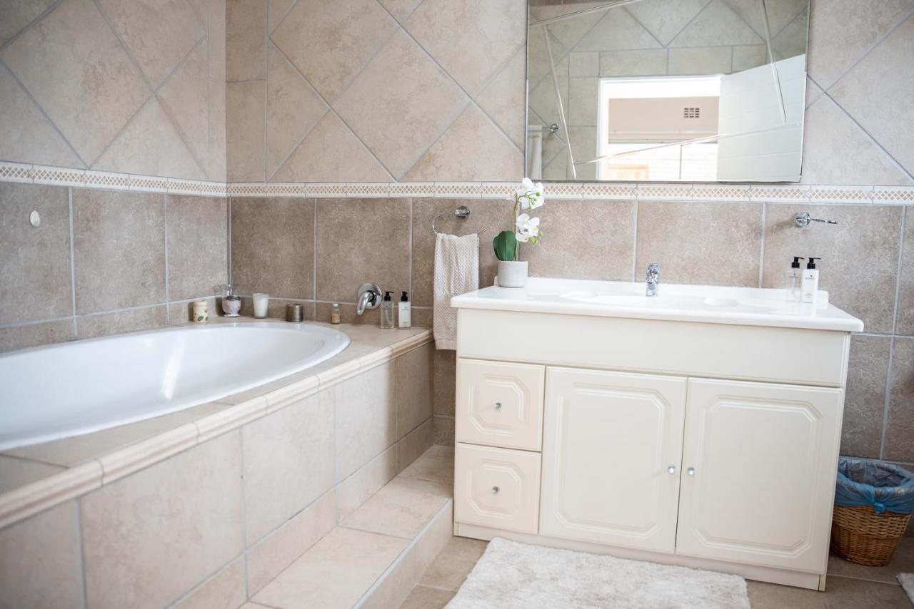 Settle Inn Self Catering Units Colchester Eksteriør billede